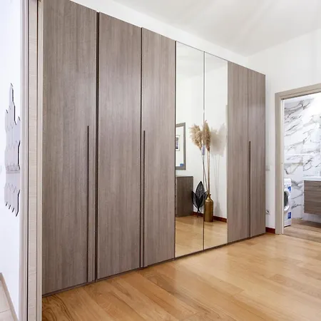 The Boutique - In The Heart Of Navigli * Milan