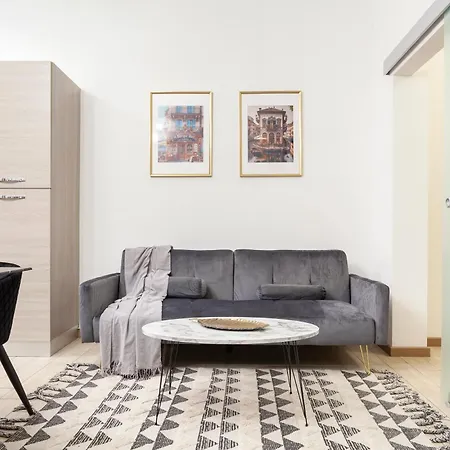 The Boutique - In The Heart Of Navigli * Milan